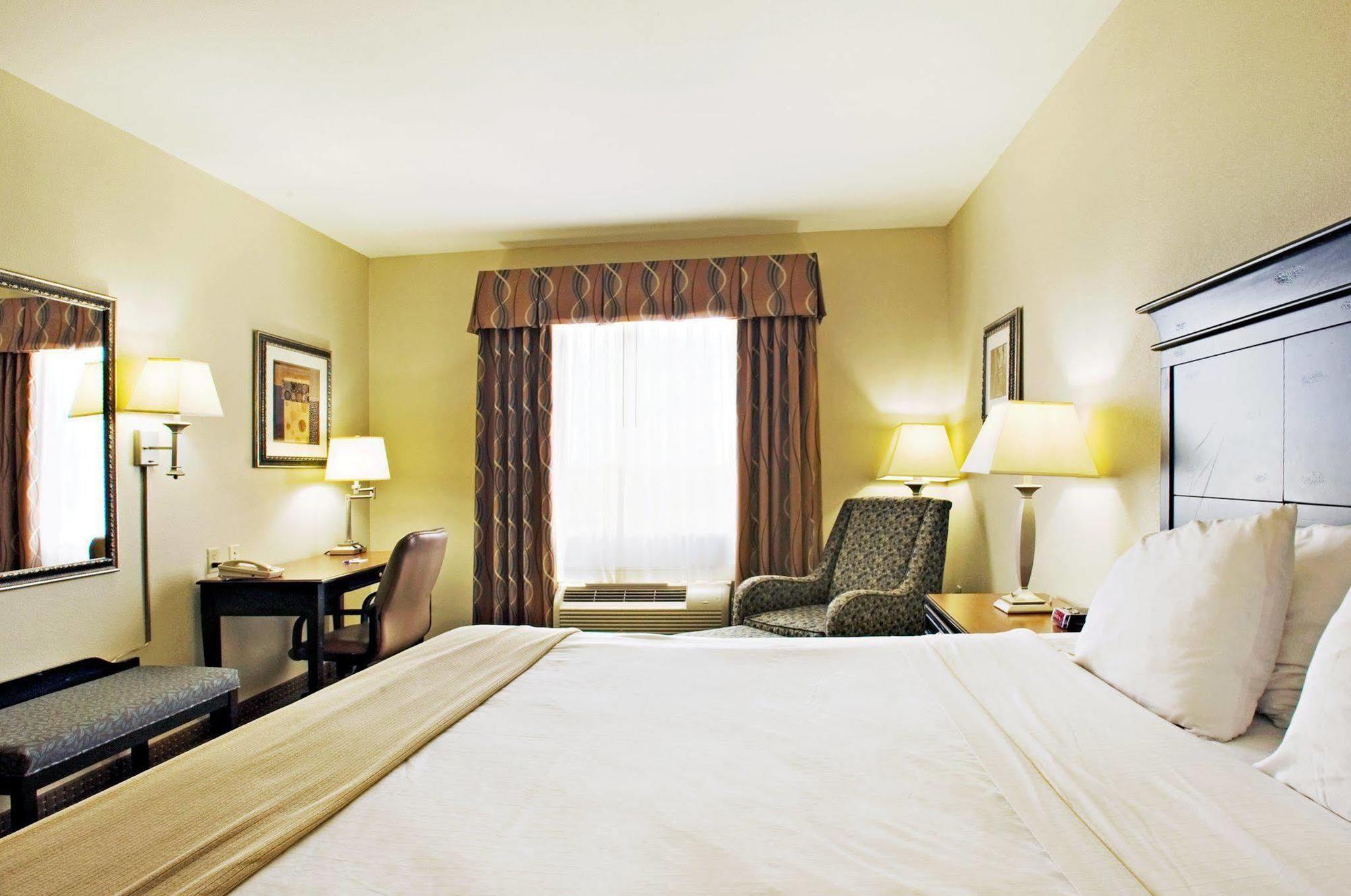 Holiday Inn Express Vernon College Area Highway 287 By Ihg Екстериор снимка